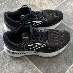 Brooks Black and White Glycerin GTS Shoes
